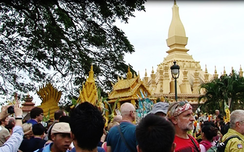 Laos celebrates That Luang festival 2014